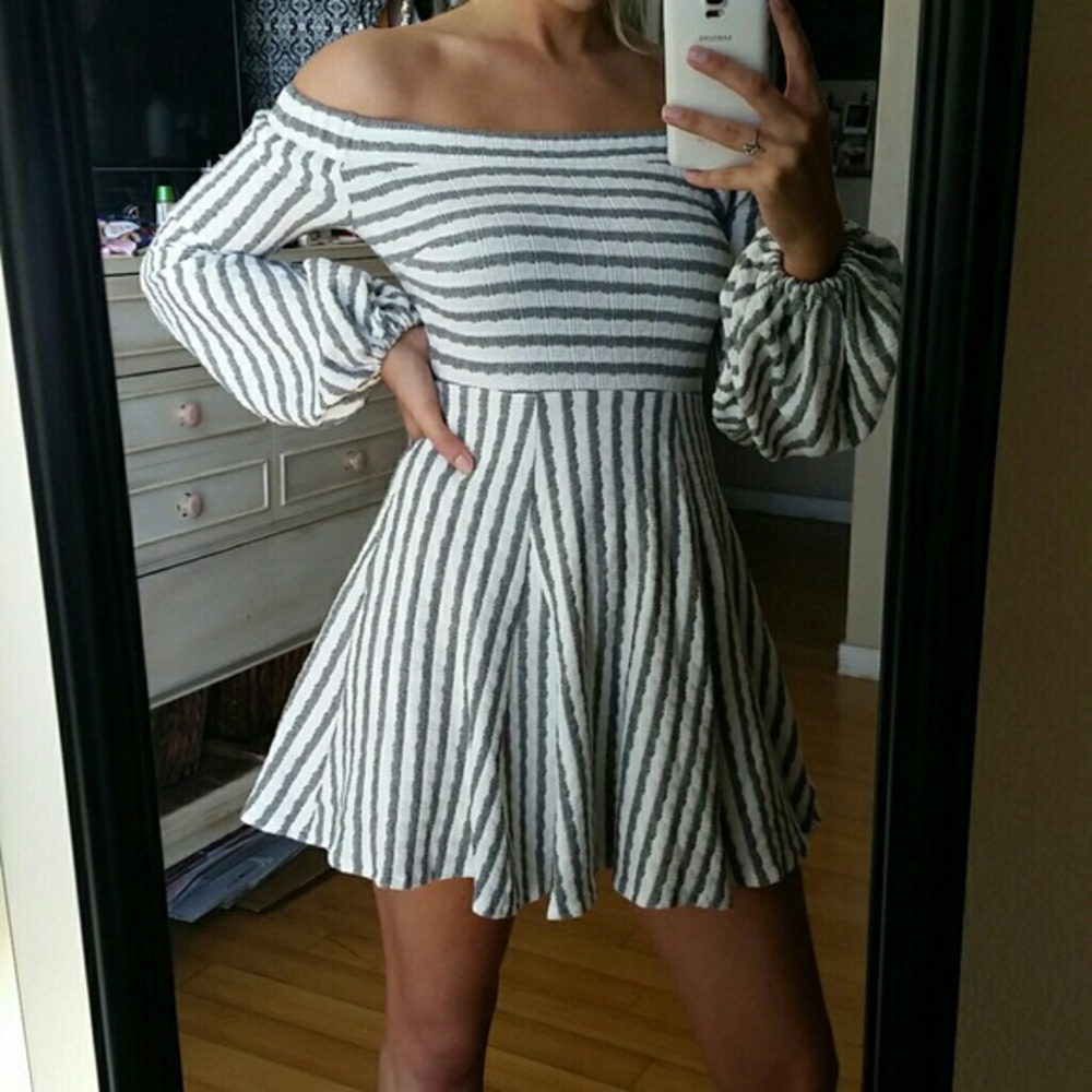 LUXXEL STYLISH THICK KNIT DRESS.🍁 GREAT 4 FALL🍂